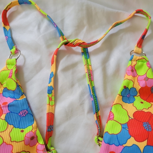 Floral print bikini - Picture 2 of 8